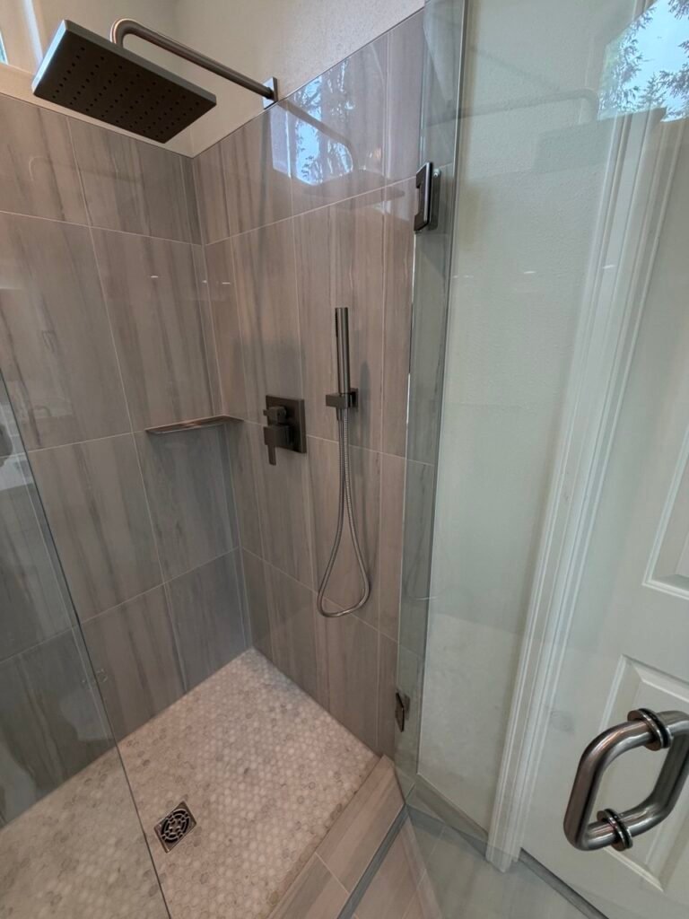 Modern bathroom remodel – Bathroom Renovation in Everett, WA